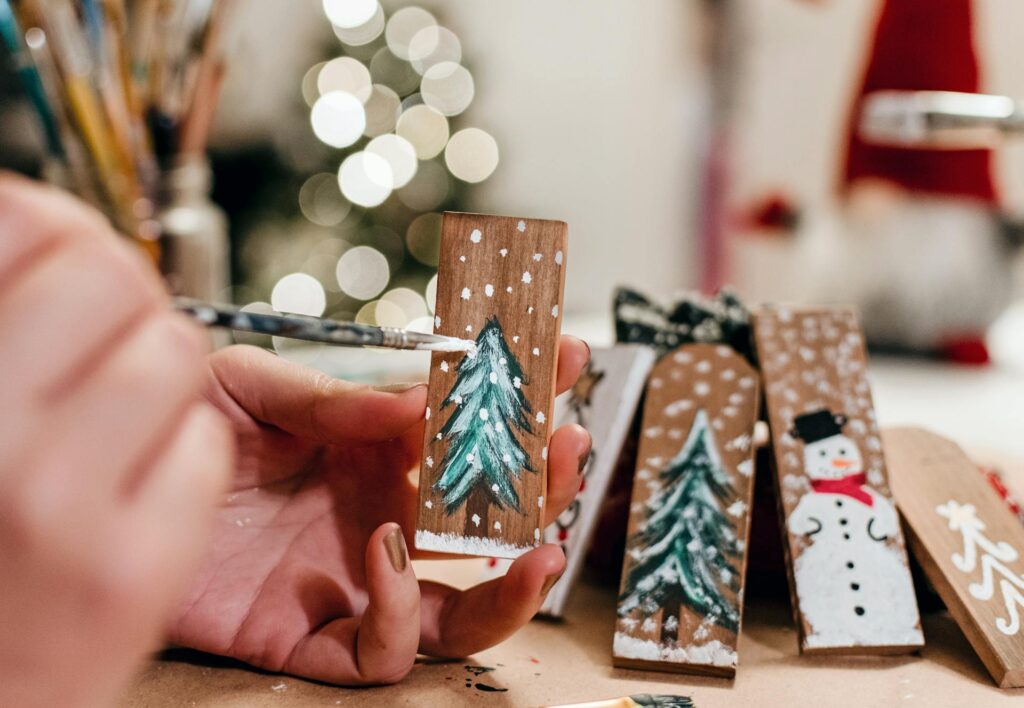 Creative Kits and DIY Decor